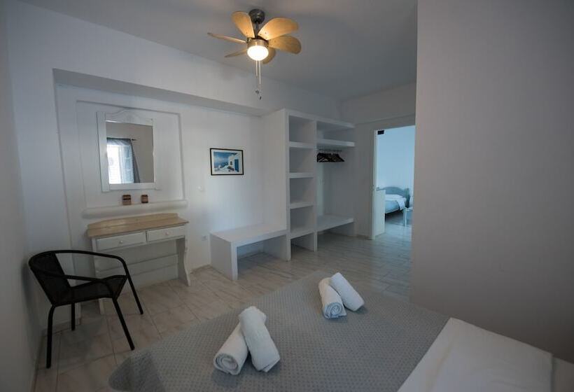 Ostria Studios & Apartments