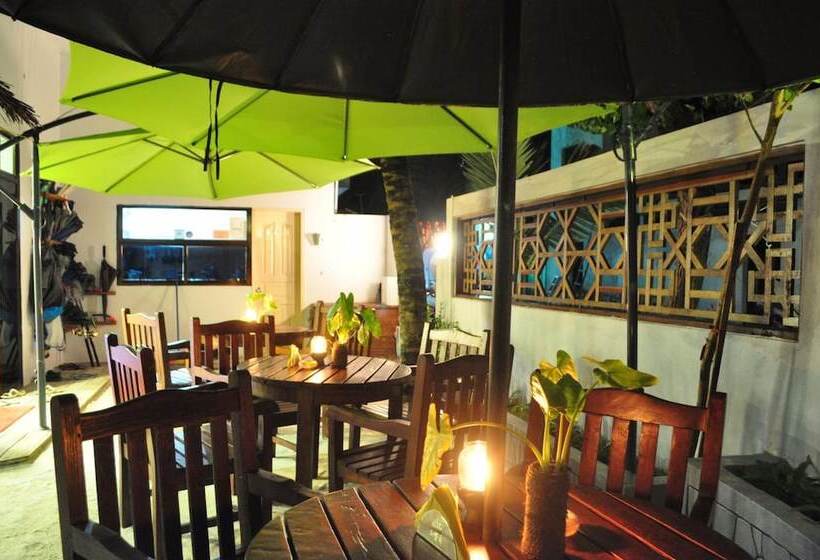 پانسیون Summer Villa Guest House