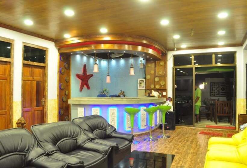 پانسیون Summer Villa Guest House