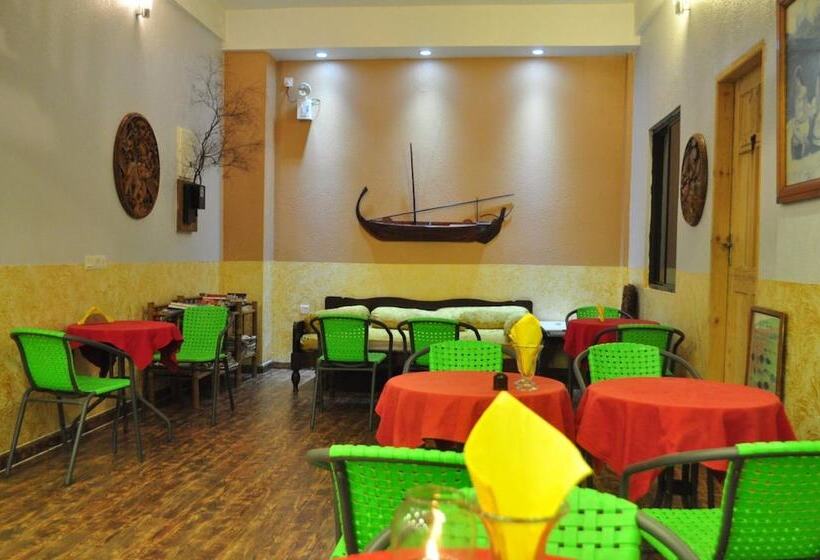 پانسیون Summer Villa Guest House