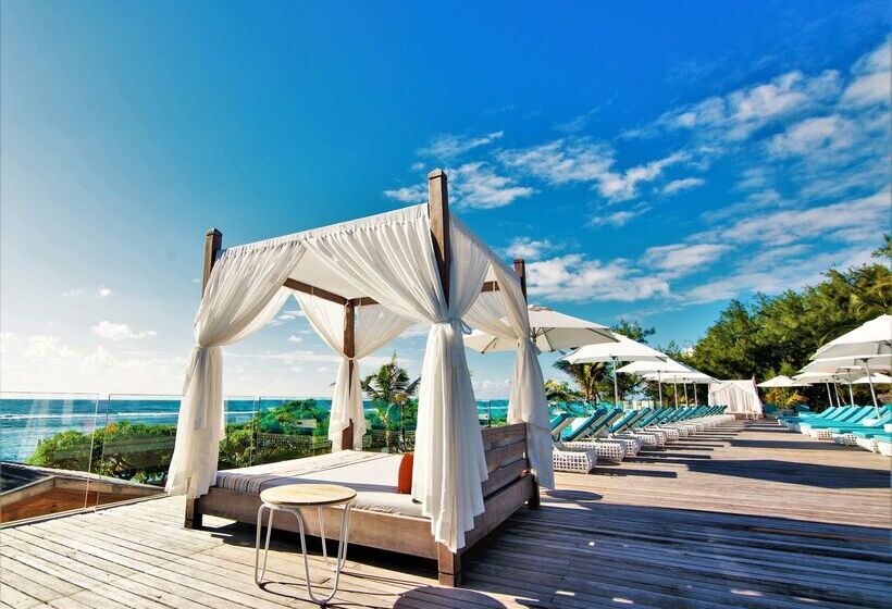 Radisson Blu Poste Lafayette Resort & Spa