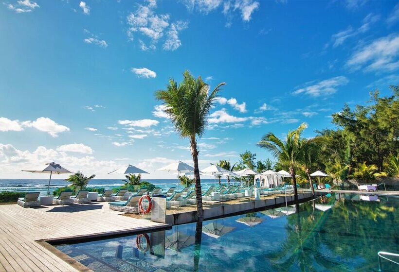 Radisson Blu Poste Lafayette Resort & Spa