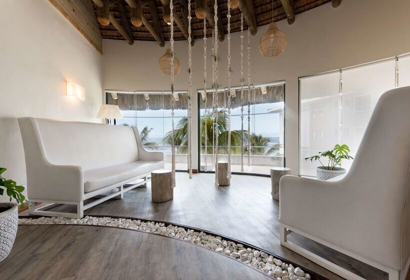 Radisson Blu Poste Lafayette Resort & Spa