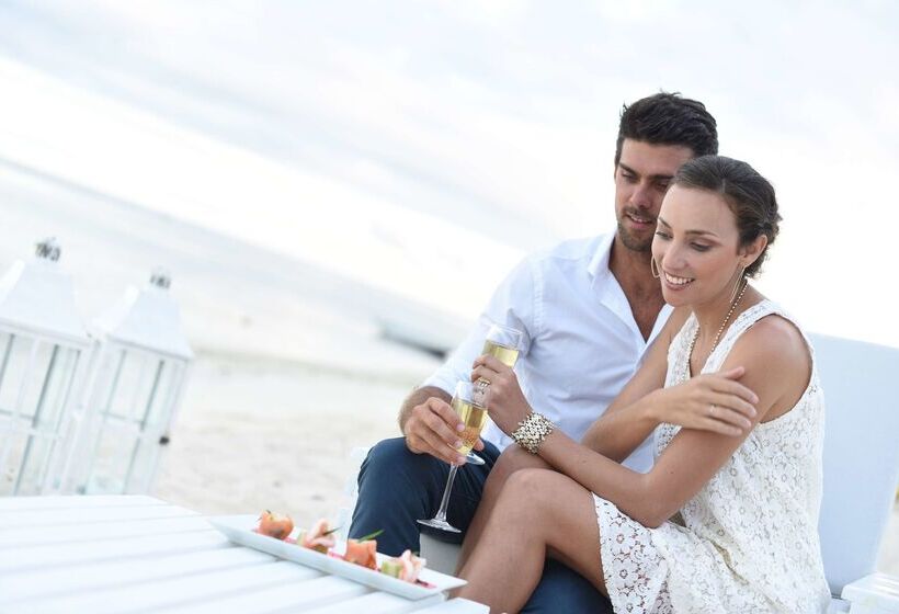 Radisson Blu Poste Lafayette Resort & Spa