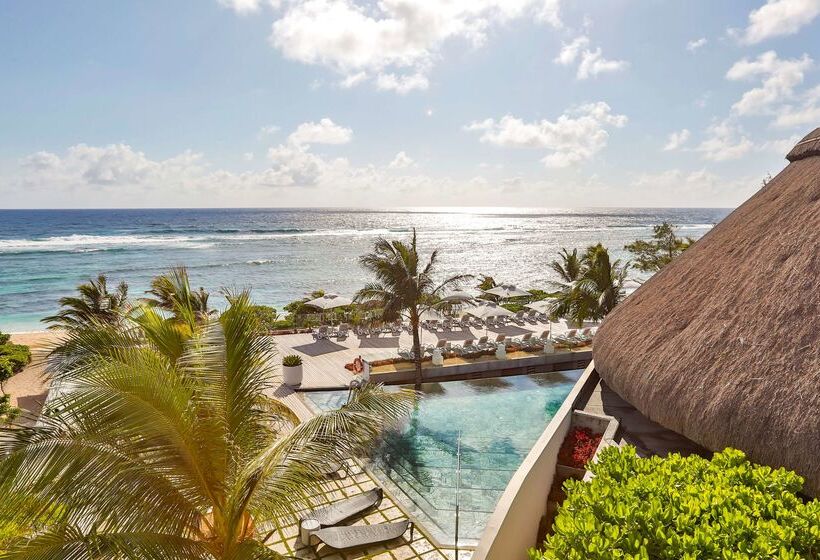 Radisson Blu Poste Lafayette Resort & Spa