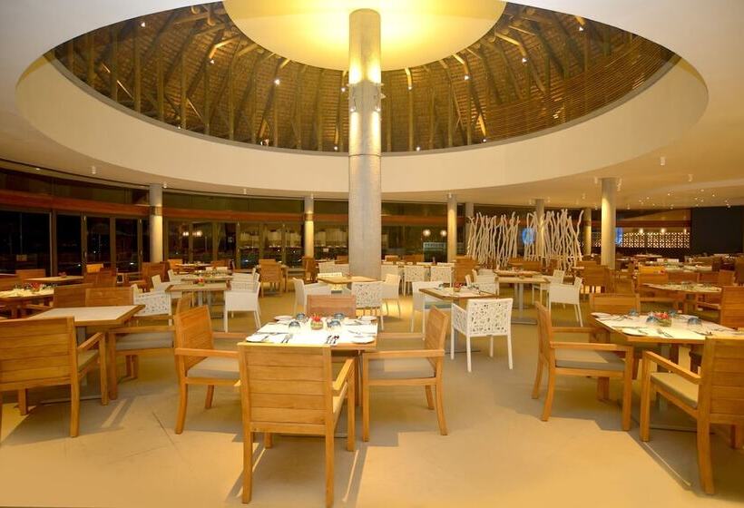 Radisson Blu Poste Lafayette Resort & Spa