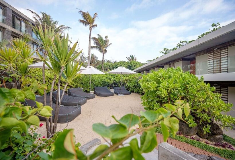 Radisson Blu Poste Lafayette Resort & Spa