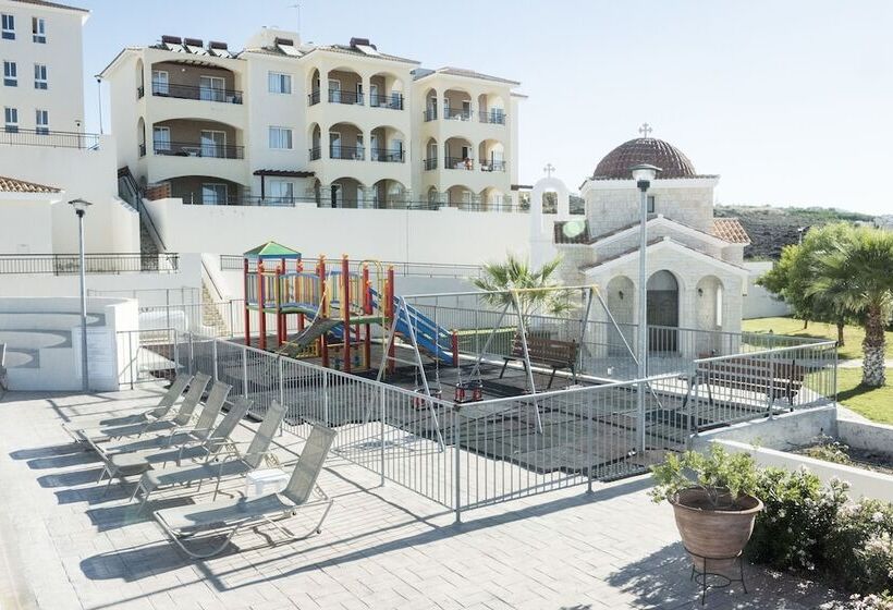 אתר נופש Club St. George