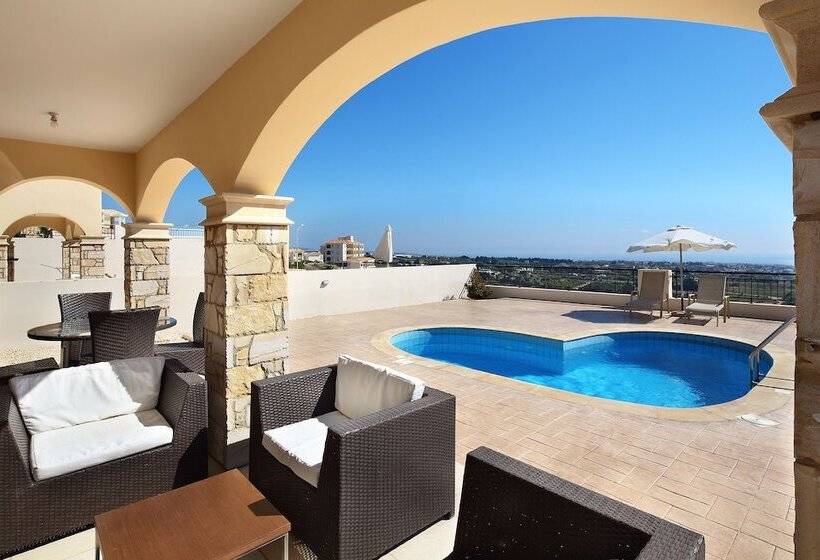 אתר נופש Club St. George