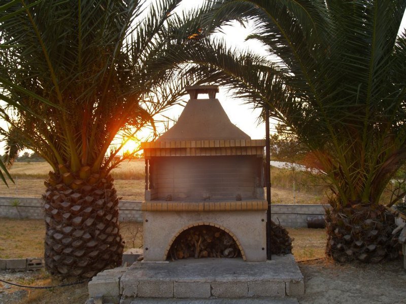 Sunny Studios & Apartments