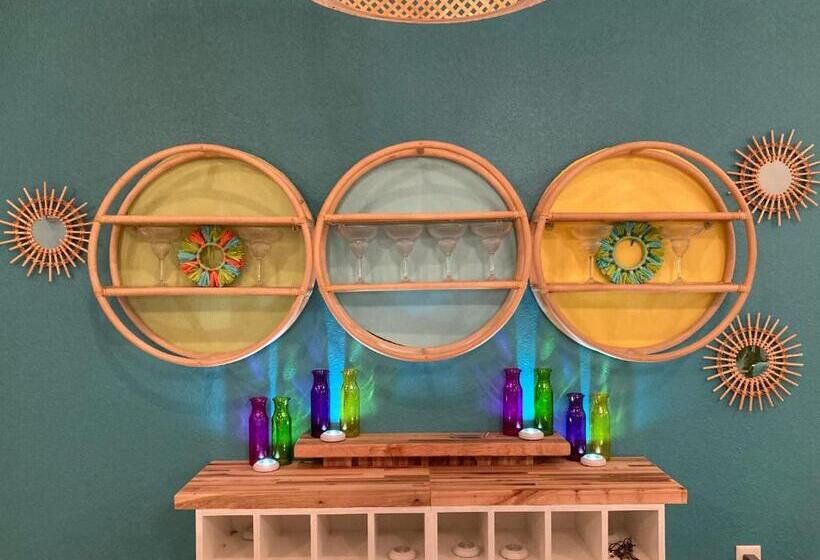 3gulls Inn Ozona Boutique Hotel Steps From Restaurants & Brewery Swimspa Pool Pet Friendly