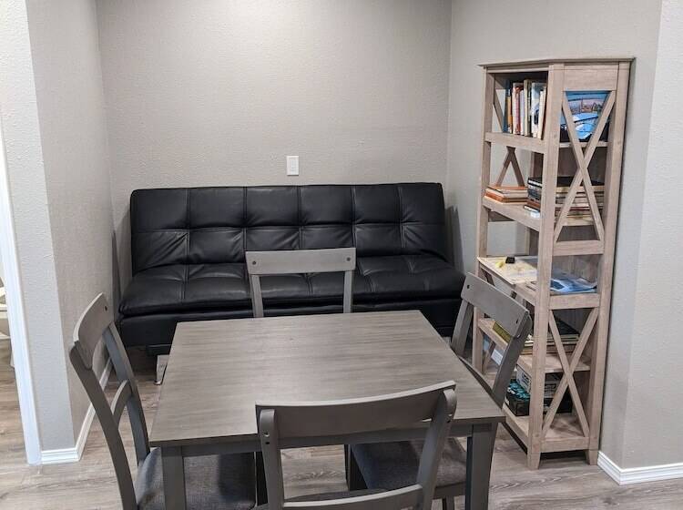 فندق صغير Olympic Railway Inn