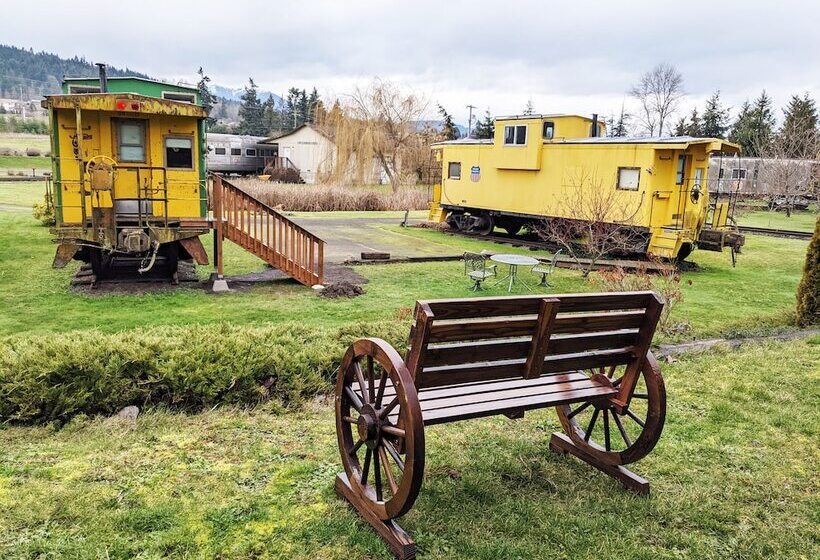 فندق صغير Olympic Railway Inn
