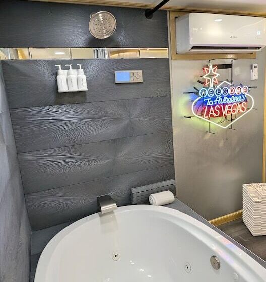 فندق صغير Olympic Railway Inn