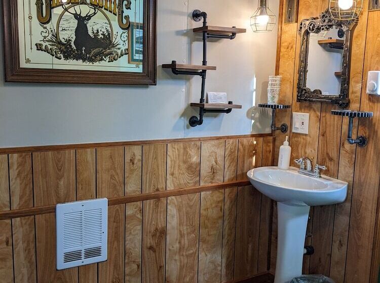 فندق صغير Olympic Railway Inn