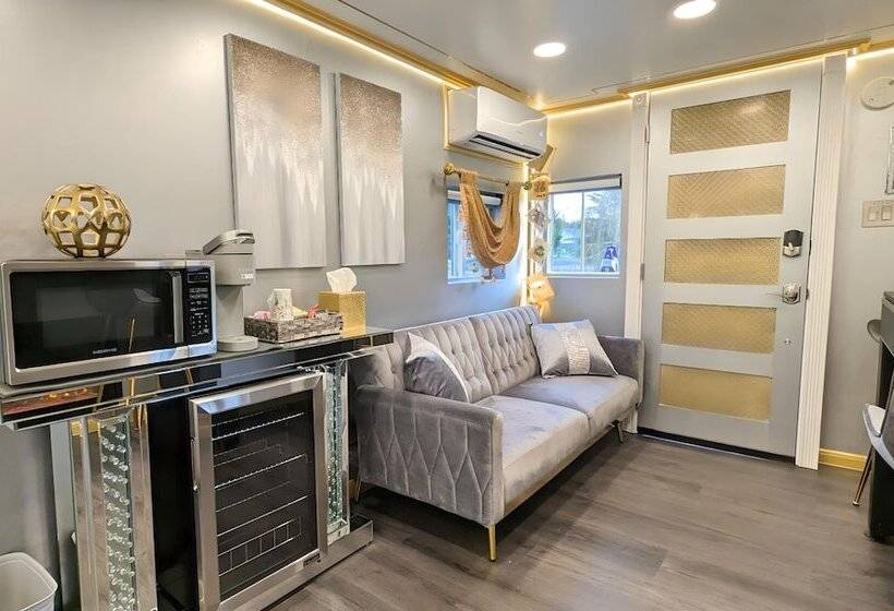 فندق صغير Olympic Railway Inn