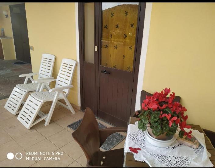 تختخواب و صبحانه Garden Relais