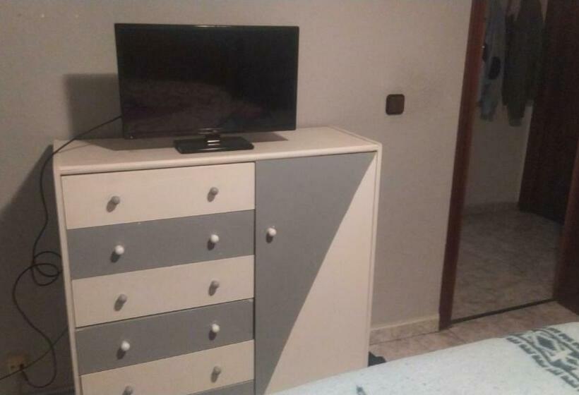 ベッドアンドブレックファースト La Torreta, Coslada Central, Aeropuerto