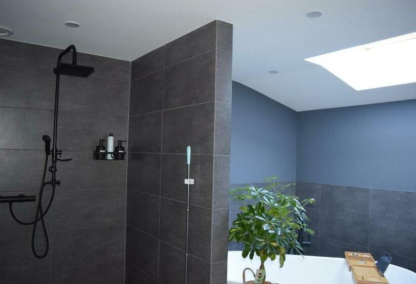 Bed & Breakfast Achter Ons Huis