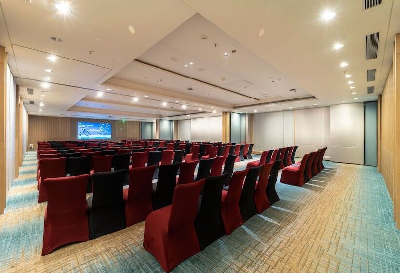 בית מלון כפרי Courtyard By Marriott Vadodara