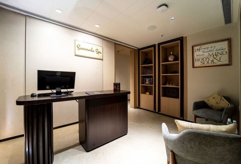 בית מלון כפרי Courtyard By Marriott Vadodara