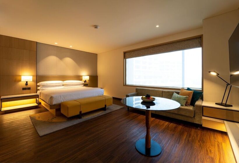 בית מלון כפרי Courtyard By Marriott Vadodara