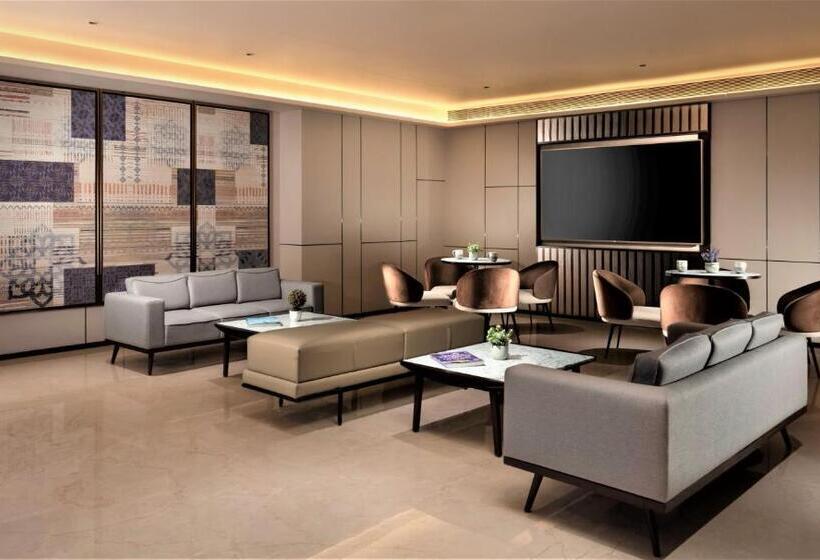 בית מלון כפרי Courtyard By Marriott Vadodara