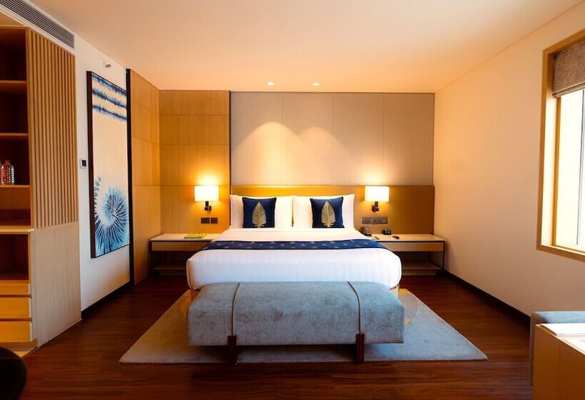 בית מלון כפרי Courtyard By Marriott Vadodara