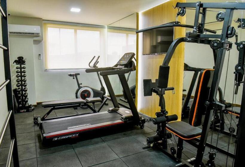 Отель Days Inn By Wyndham Cascavel