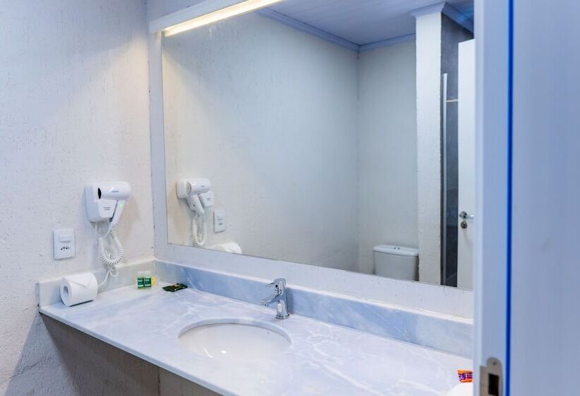 فندق Front Comfort Teófilo Otoni