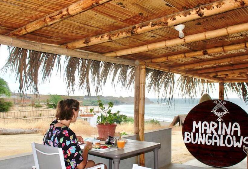 ホテル Marina Bungalows