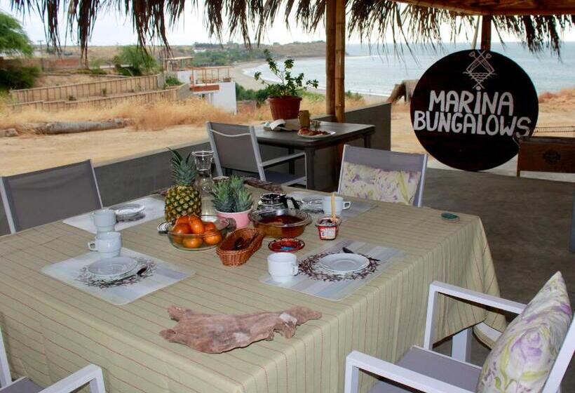 ホテル Marina Bungalows