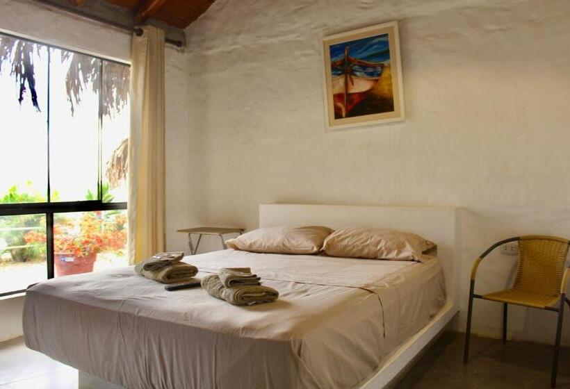 ホテル Marina Bungalows