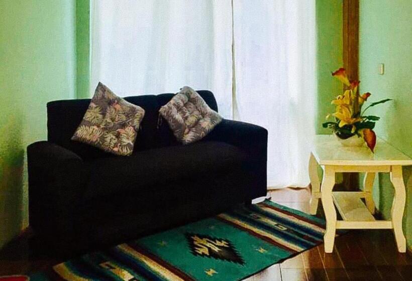 בית מלון כפרי Reddoorz @ Thomasville Inland Resort Brgy. 2