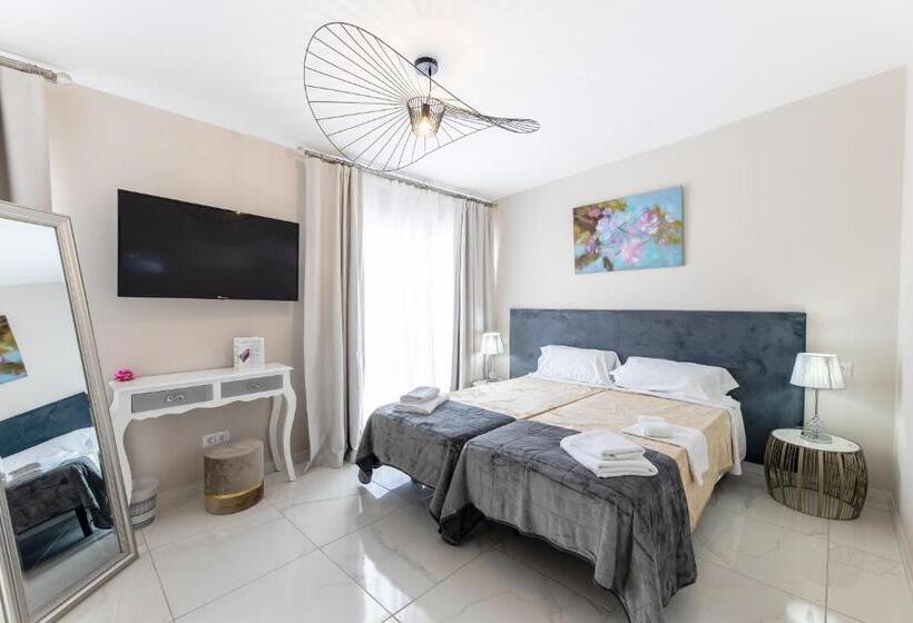 هتل Residencia Deportiva Rozarossa