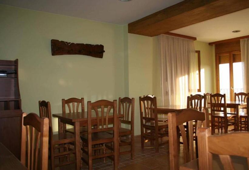 膳宿费 Hostal La Cerollera