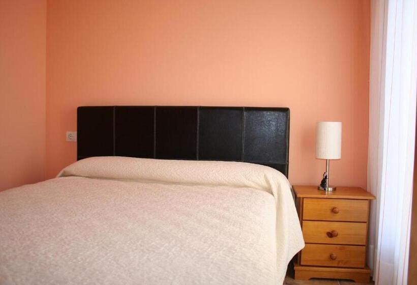 膳宿费 Hostal La Cerollera