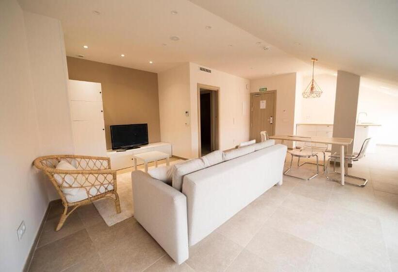 پانسیون Hostal Martínez