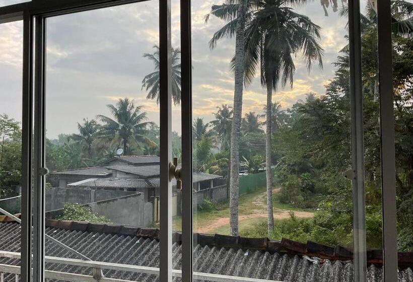 بنسيون Kirala Garden Resort