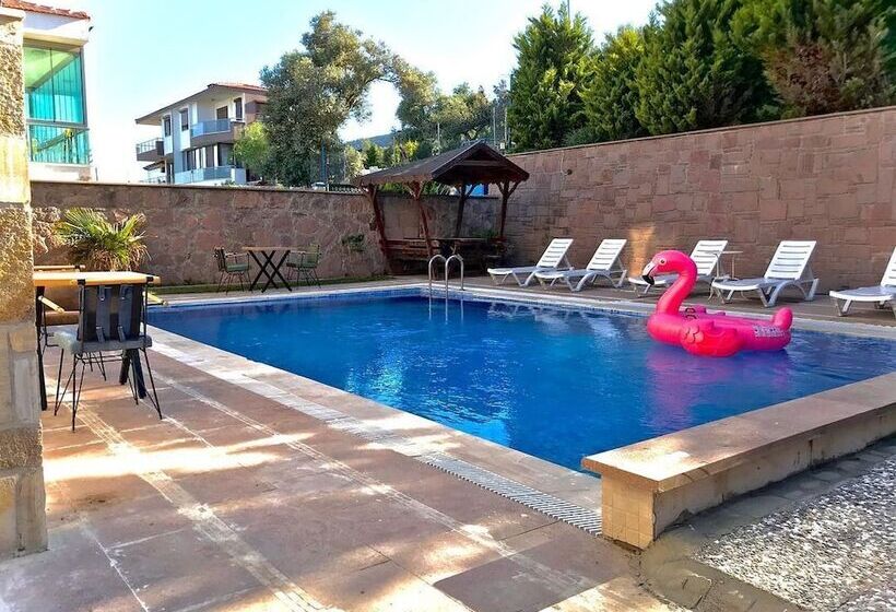 Yeni Foca Butik Otel