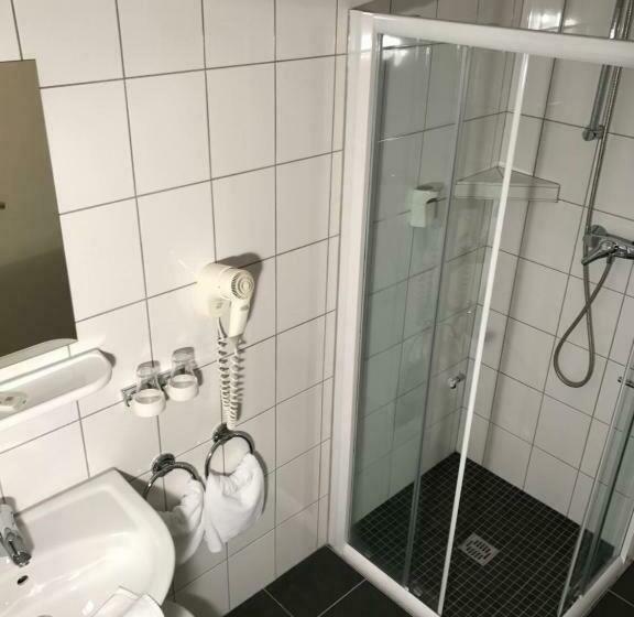 הוסטל Gästehaus Hein