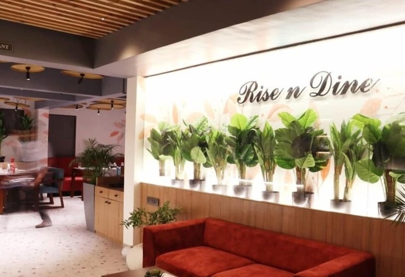 בית מלון כפרי Chitra Executive