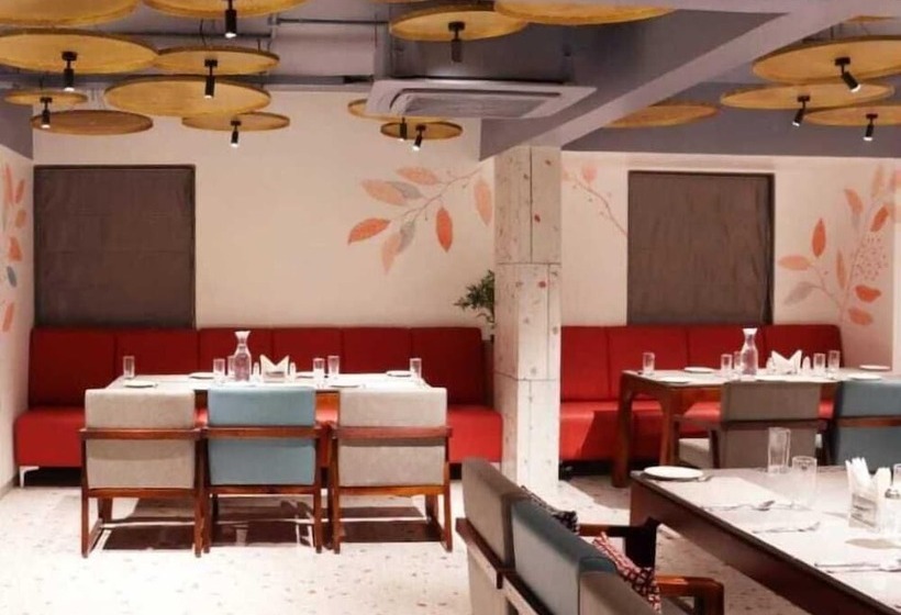 בית מלון כפרי Chitra Executive