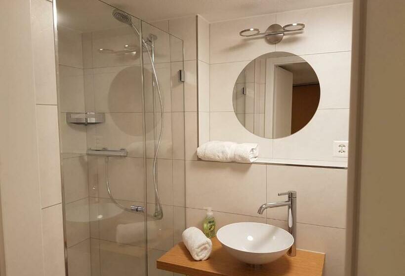 בית מלון כפרי Gasthaus Hirschen Ag, Oberiberg