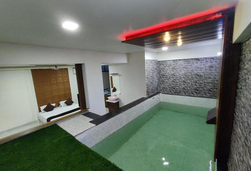 Hotelli Jurkis Kolhapur