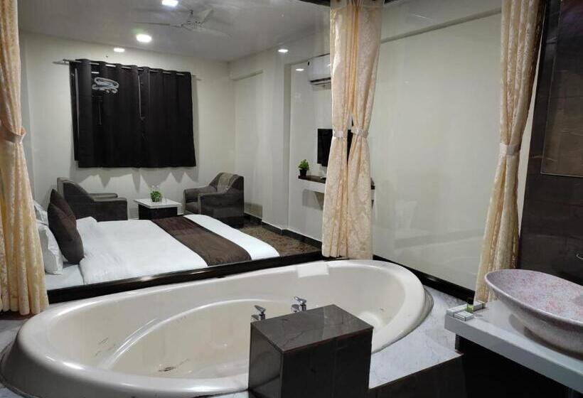 Hotelli Jurkis Kolhapur