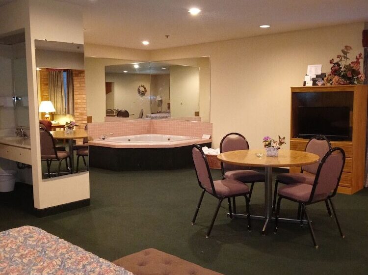 فندق New Martinsville Inn