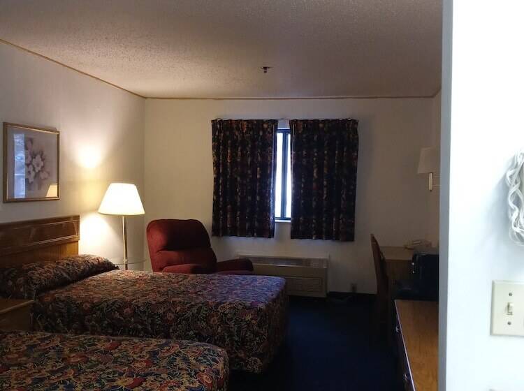 فندق New Martinsville Inn