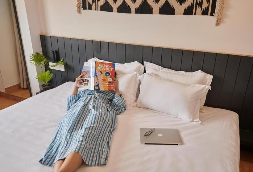 Отель Poshtel Vns