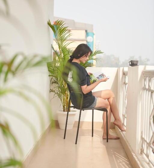 Отель Poshtel Vns